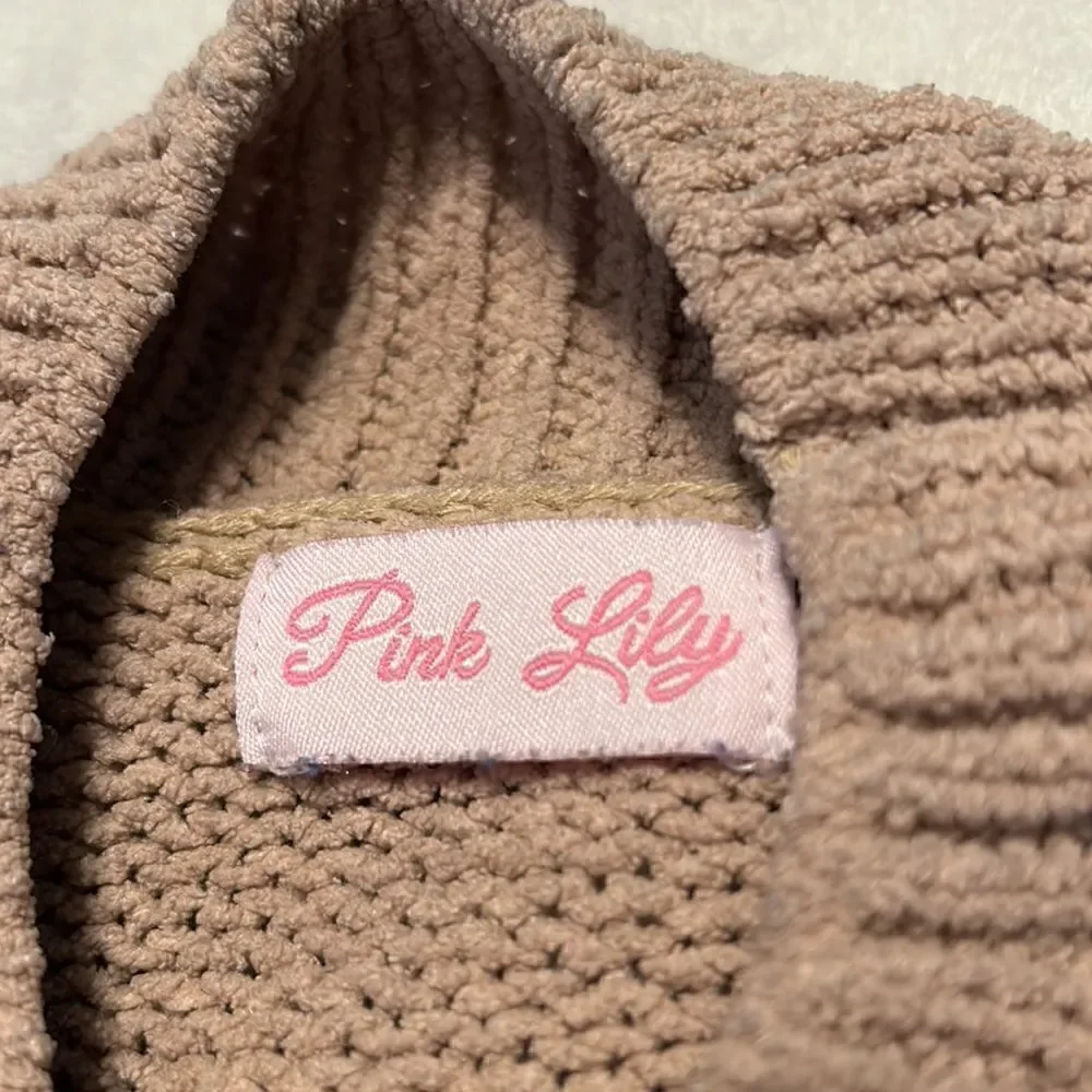 Pink Lily Sweater - Picture 5 of 6